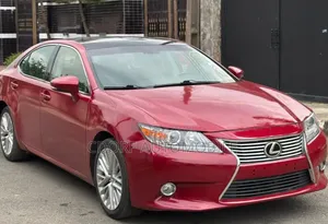 Lexus ES 2013 Red