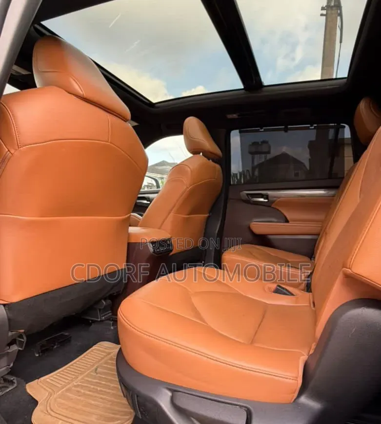 Toyota Highlander 2022 Blue