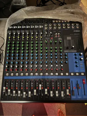 Yamaha Mg16xu 16-Channel Audio Mixer