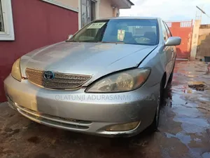 Toyota Camry 2004 Silver