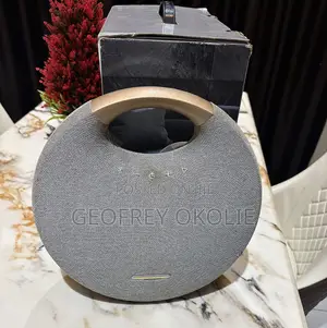 Onyx Studio 6