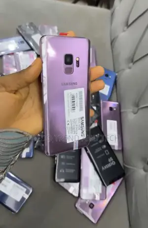 New Samsung Galaxy S9 64 GB Purple