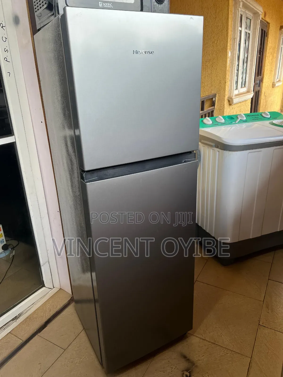 Hisense Double Door Refrigerator 154l