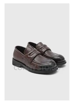 Cop the Bold Cut-Out Two Tone Bridge Loafers