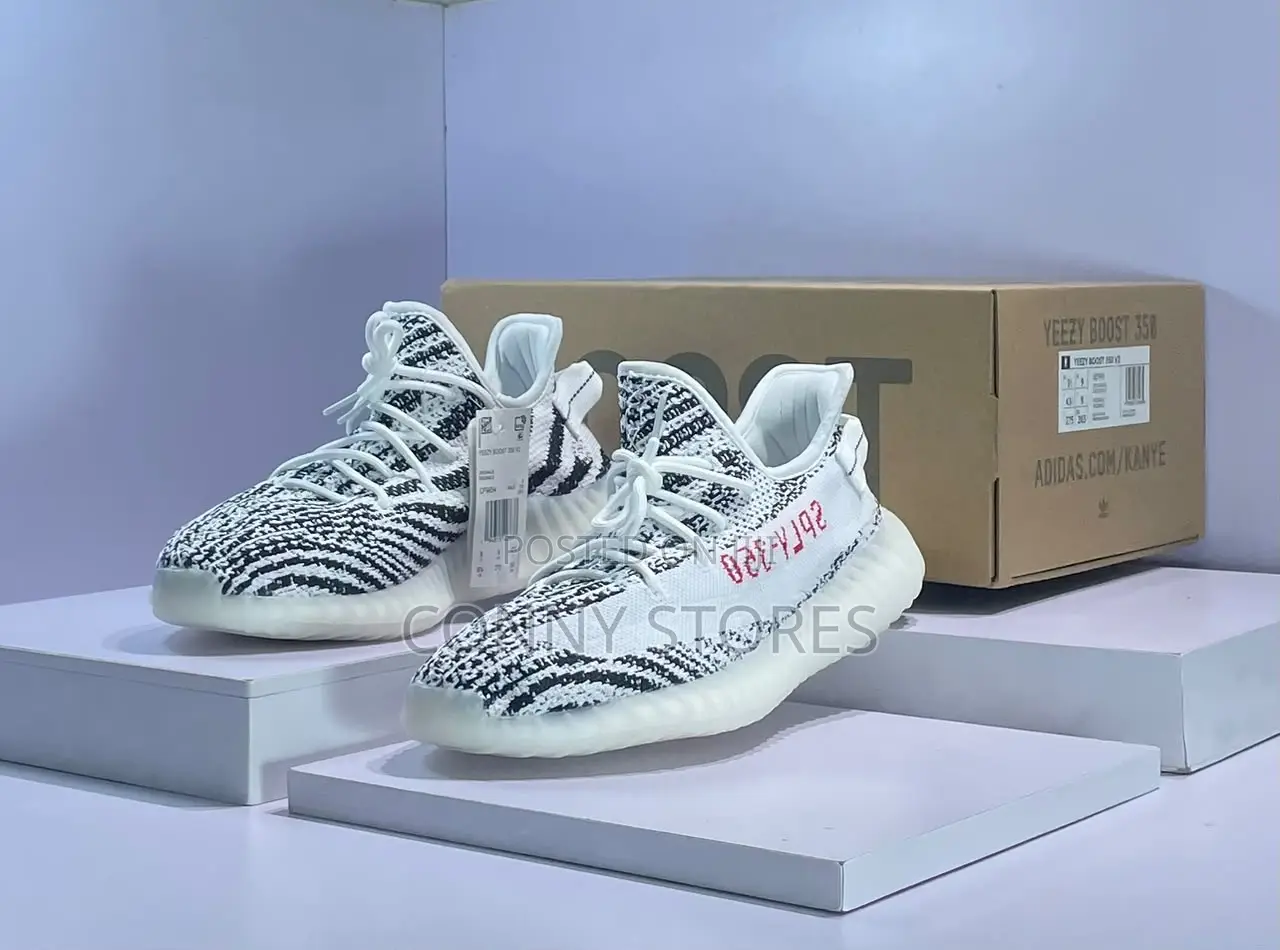 Yeezy Boost 350 V2 Zebra