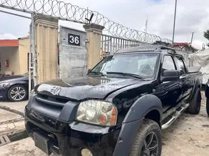 Nissan Frontier 2006 Black