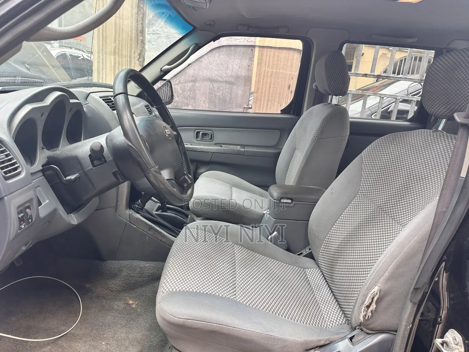 Nissan Frontier 2006 Black