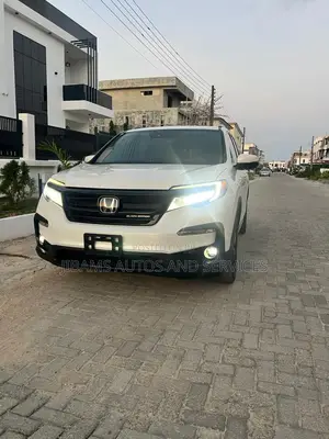 Honda Pilot Black Edition AWD 2020 White