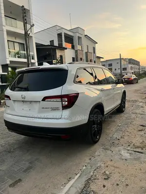 Honda Pilot Black Edition AWD 2020 White