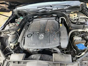 Mercedes-Benz E350 2014 Blue