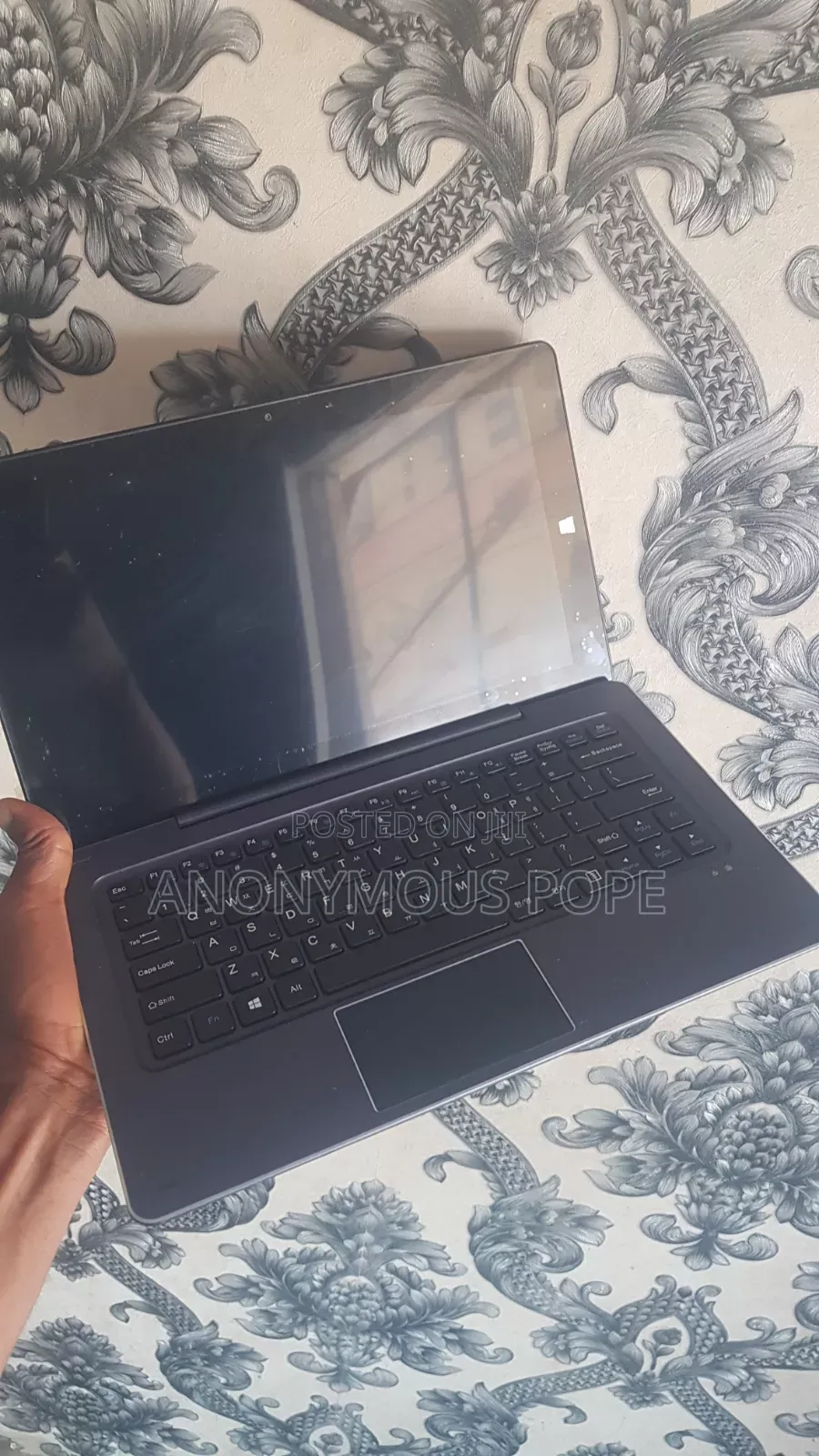 Laptop 2GB Intel Atom SSD 32GB