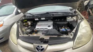 Toyota Sienna CE AWD 2006 Gold