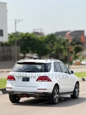 Mercedes-Benz GLE-Class 2017 White