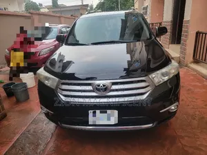 Toyota Highlander Limited 3.5l 4WD 2013 Black