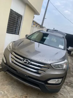 Hyundai Santa Fe SE AWD 2016 Gray
