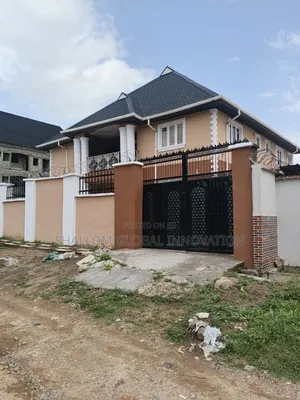 3bdrm Block of Flats in Akala Estates, Akobo for rent