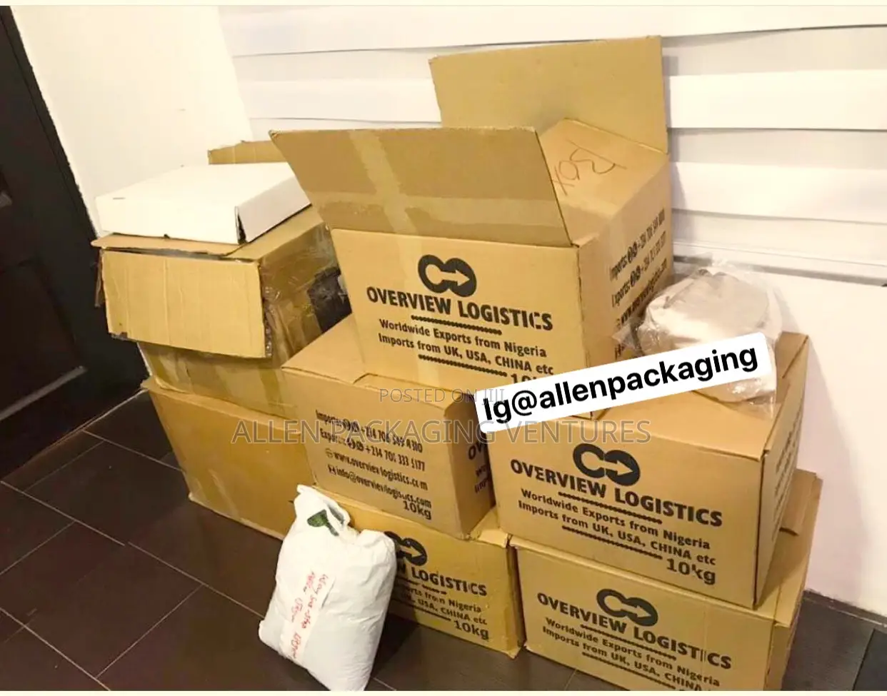 Moving Boxes for Logistics and Cargo Companies