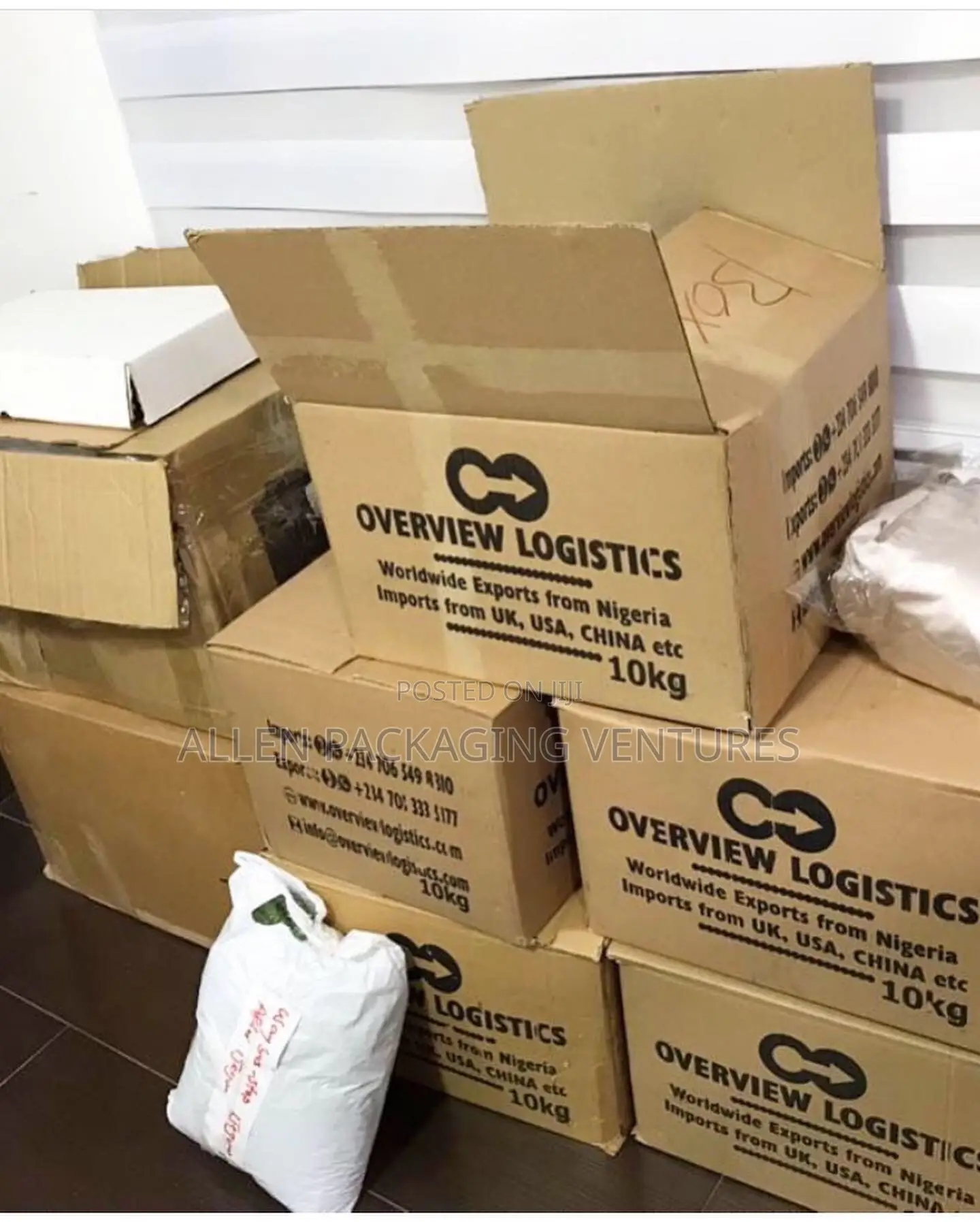 Moving Boxes for Logistics and Cargo Companies