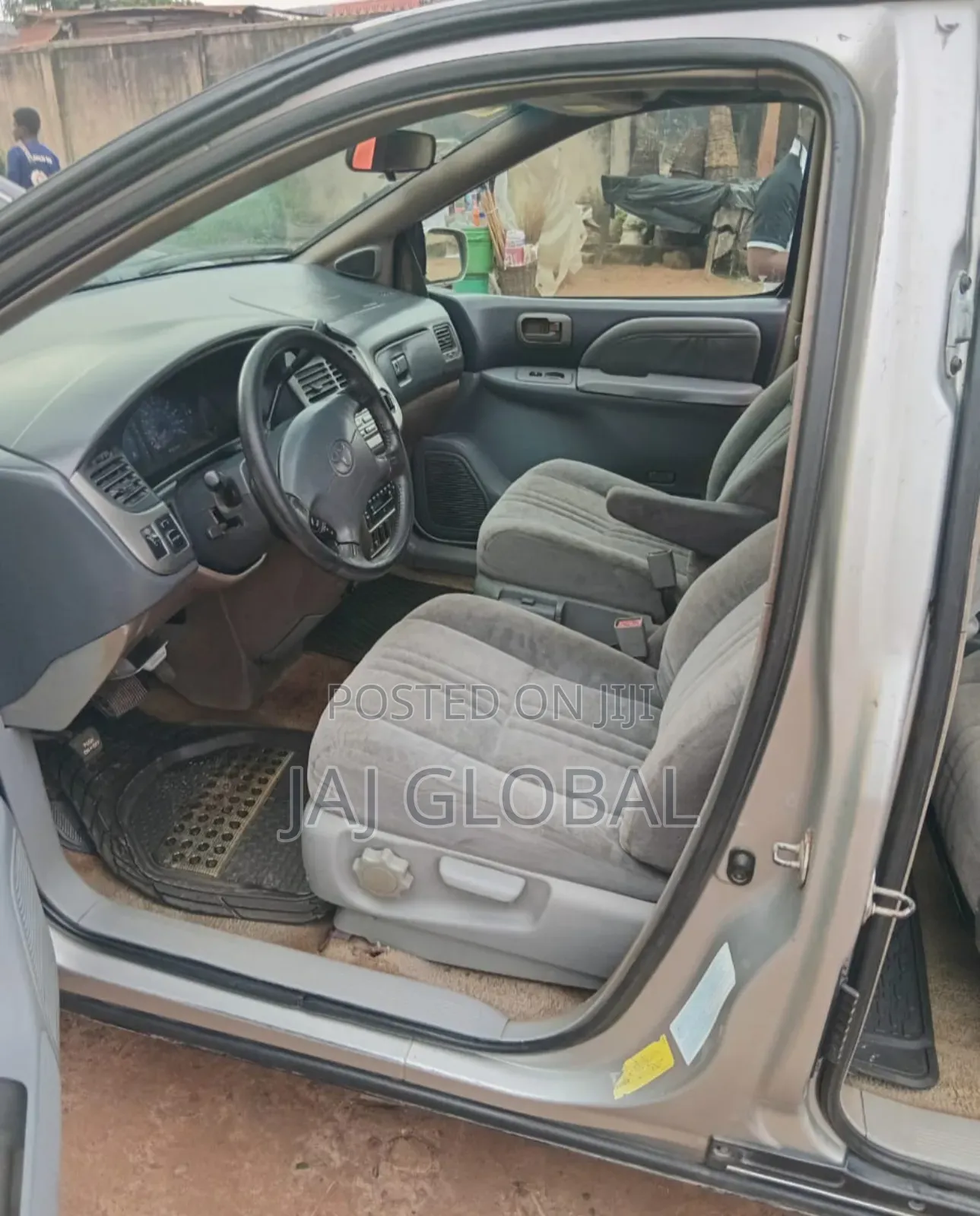 Toyota Sienna 2002 Gray