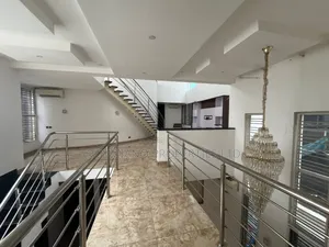 5bdrm Duplex in Banana Island for rent