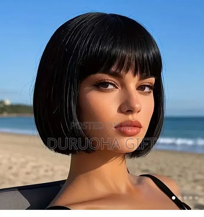 Black Short Bob Wig