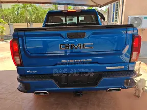 GMC Sierra 2023 Blue