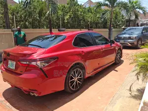 Toyota Camry 2022 Red