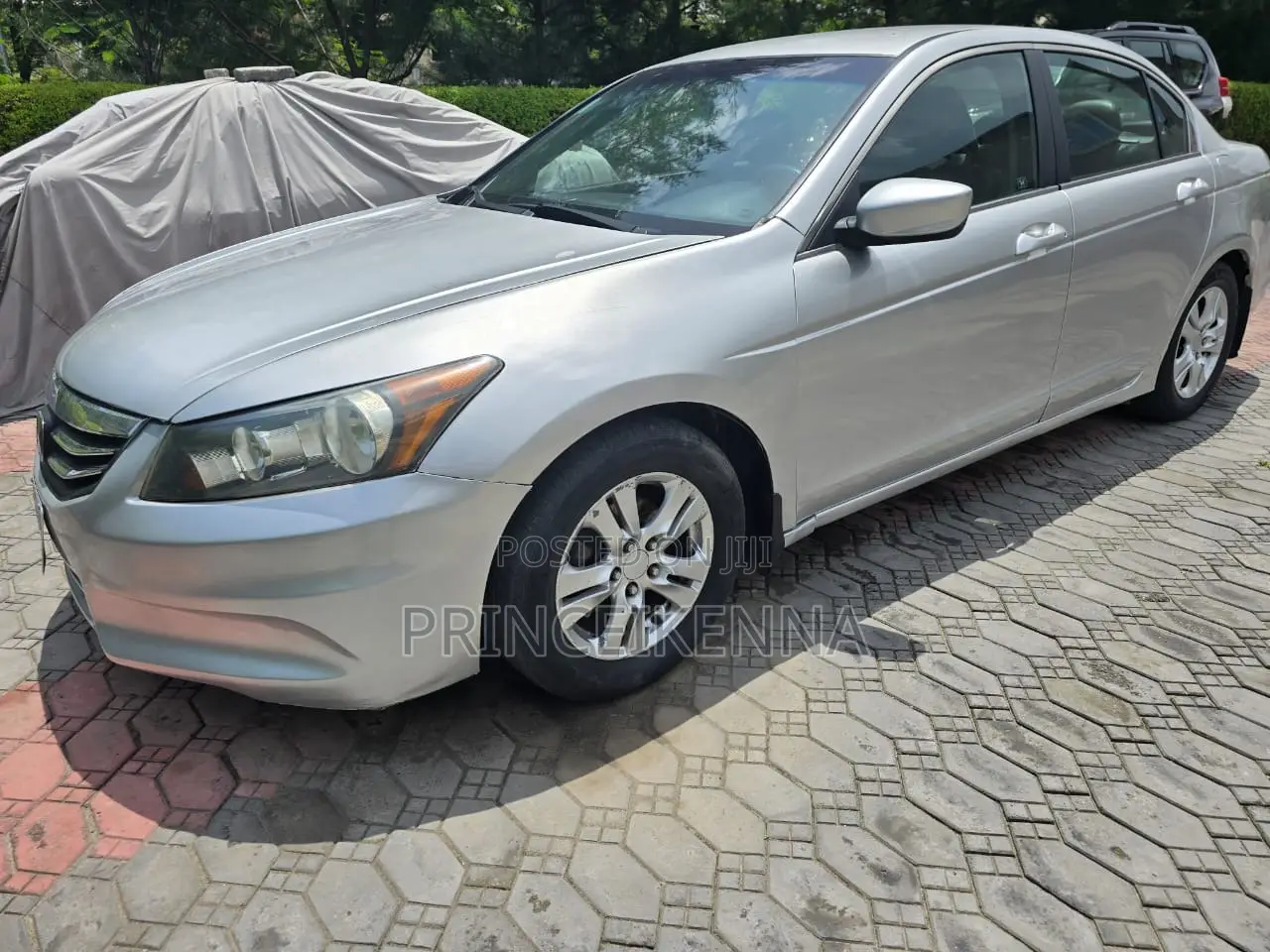 Honda Accord 2012 Silver