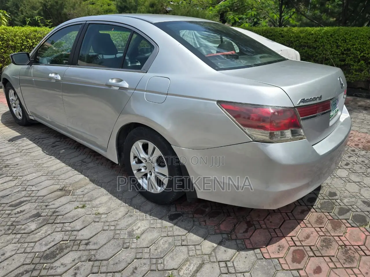 Honda Accord 2012 Silver
