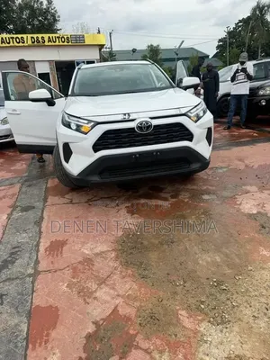 Toyota RAV4 2024 White