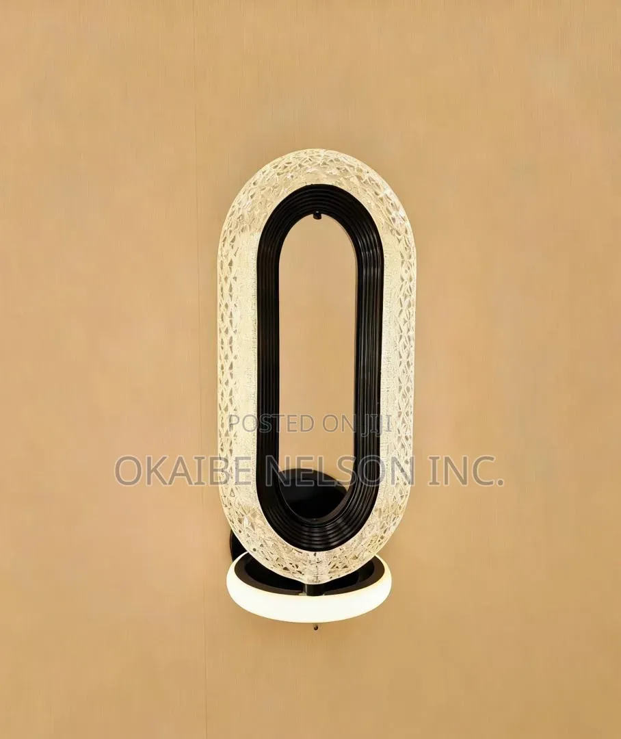 Modern Stylish Wall Light