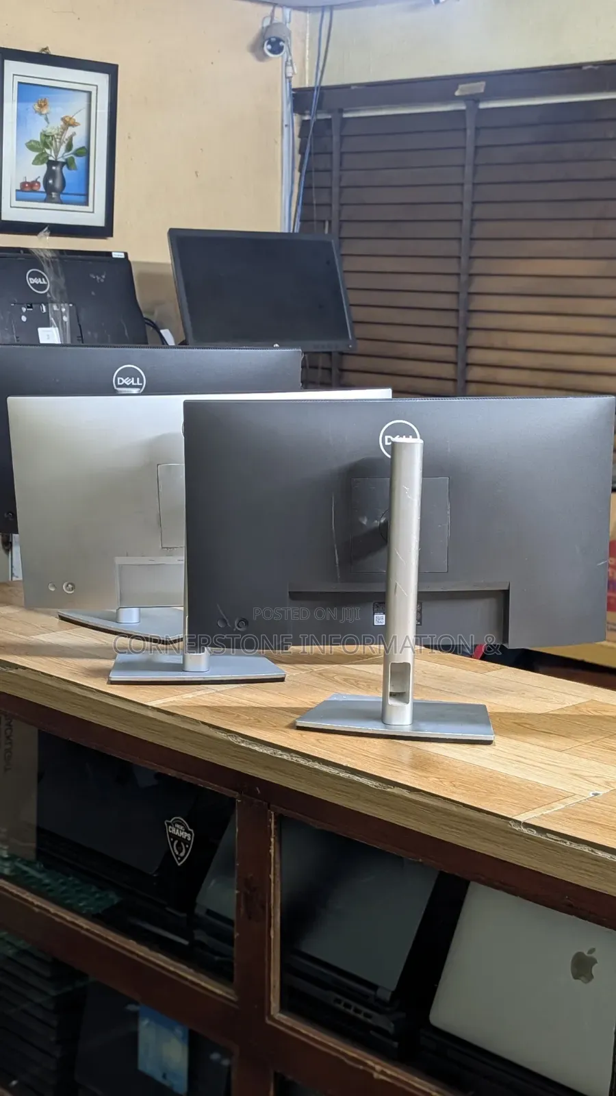 Dell P2422he Hub Monitor 2020