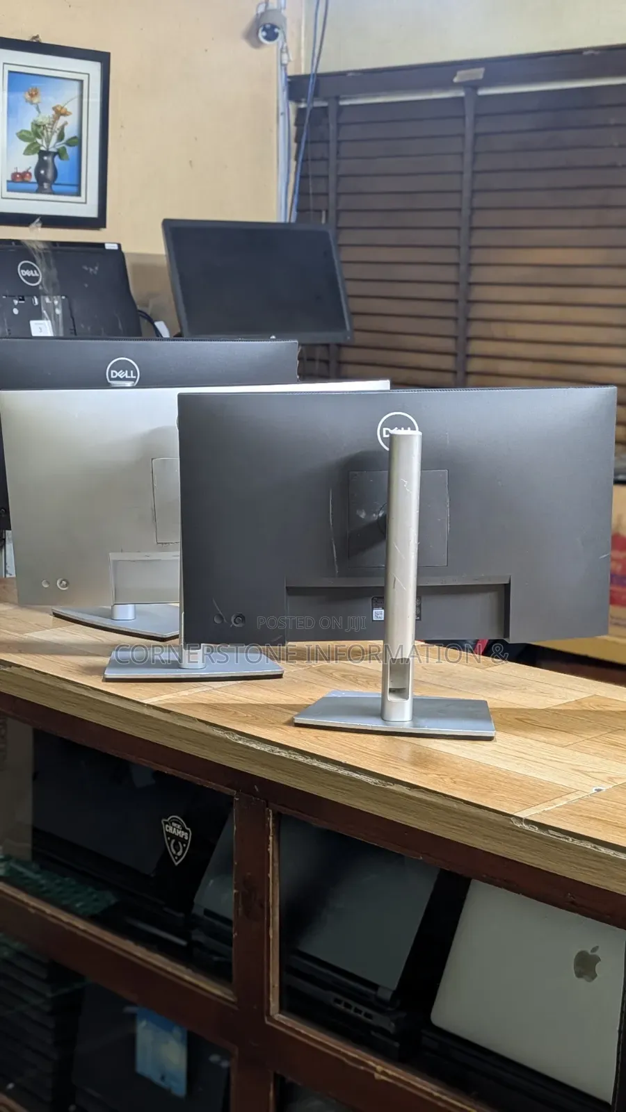 Dell P2422he Hub Monitor 2020