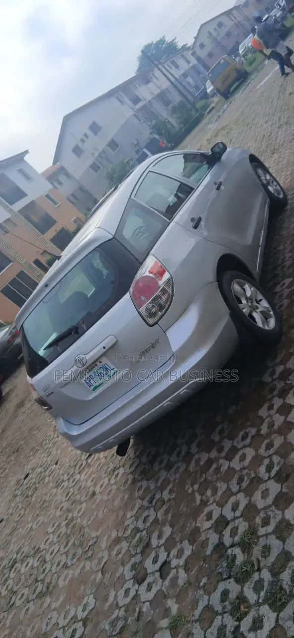 Toyota Matrix 2005 Silver