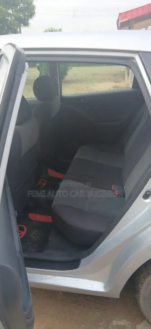 Toyota Matrix 2005 Silver