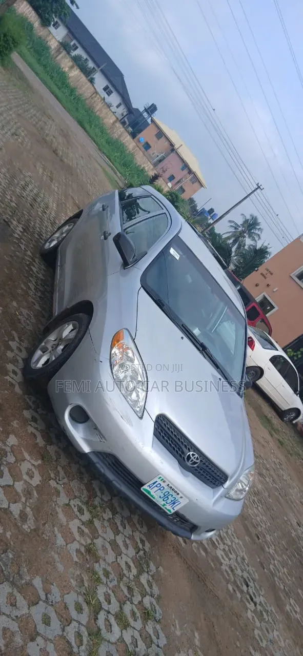 Toyota Matrix 2005 Silver