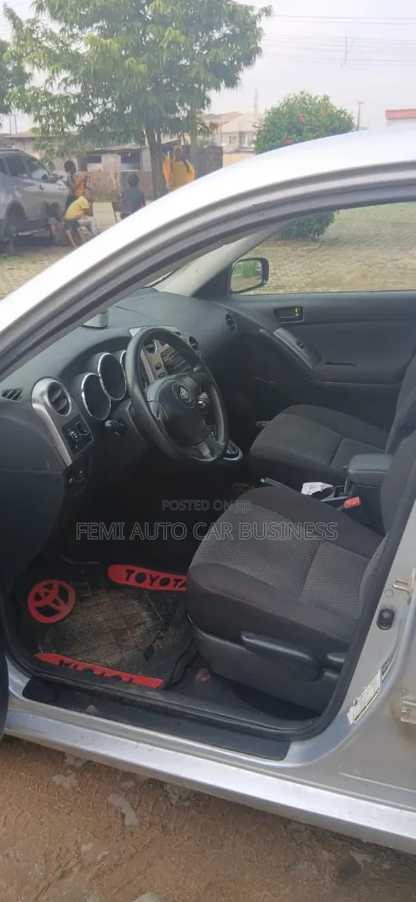 Toyota Matrix 2005 Silver