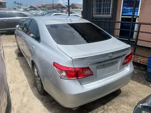 Lexus ES 2012 Silver