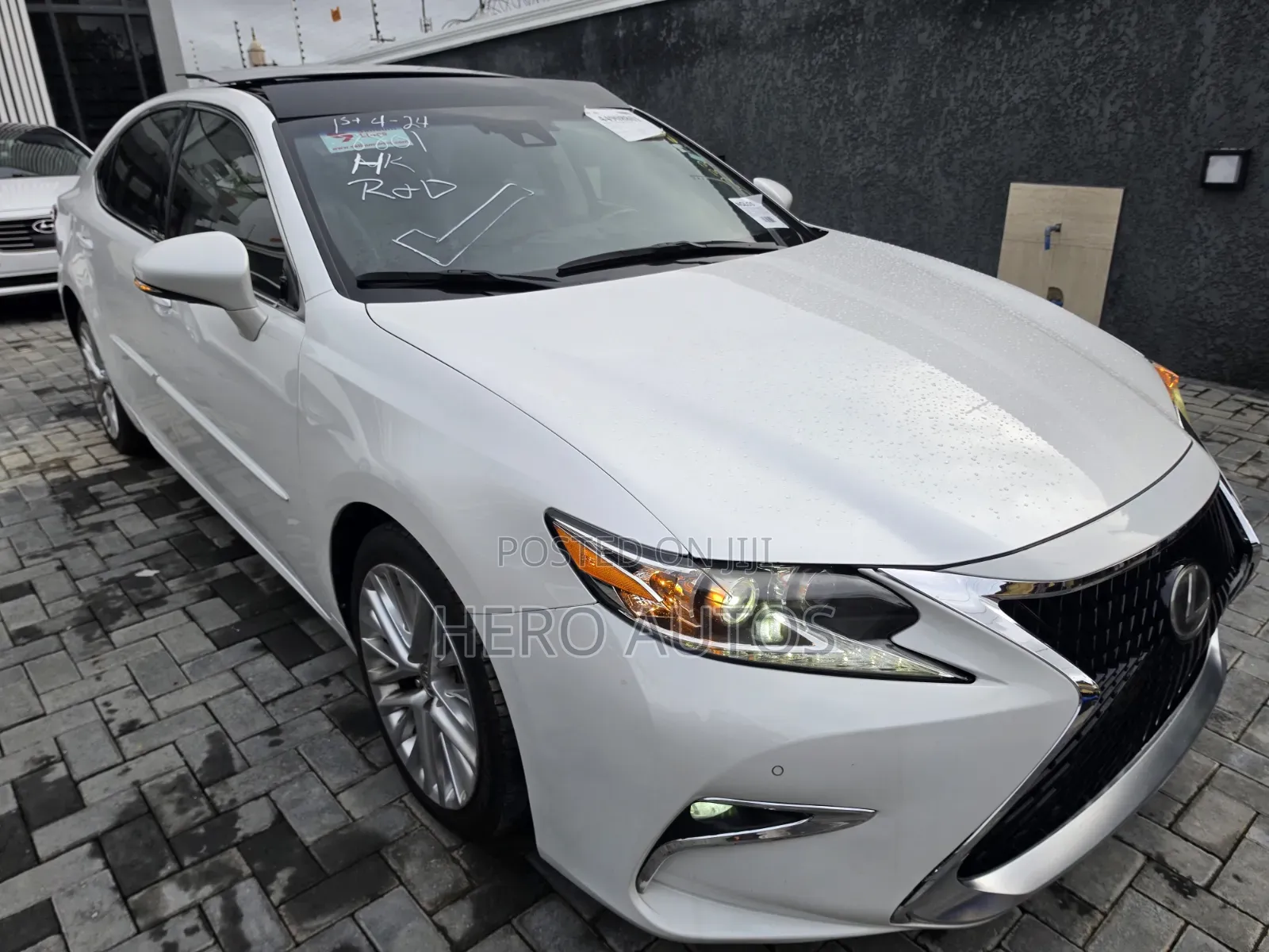 Lexus ES 2016 White