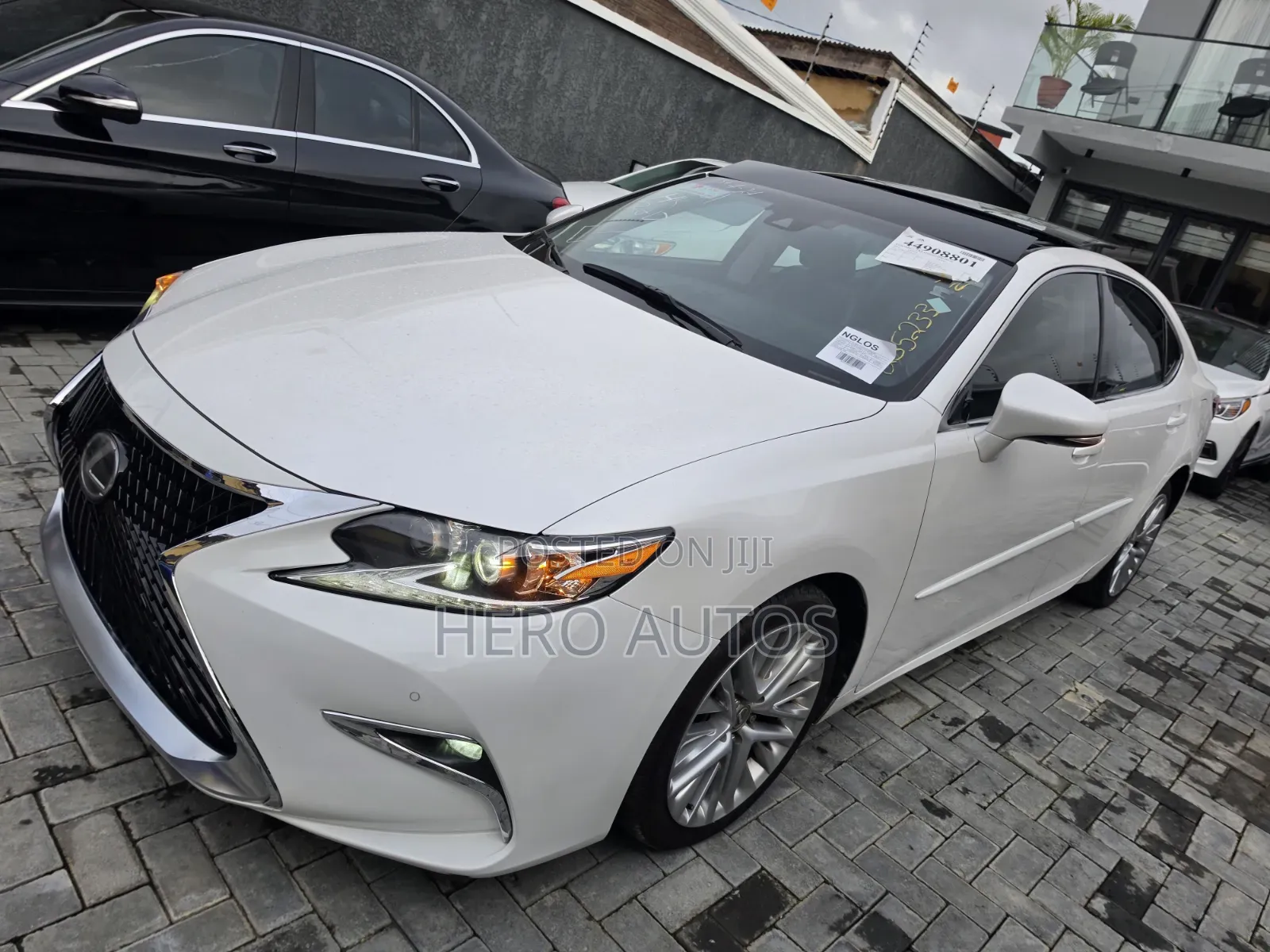 Lexus ES 2016 White