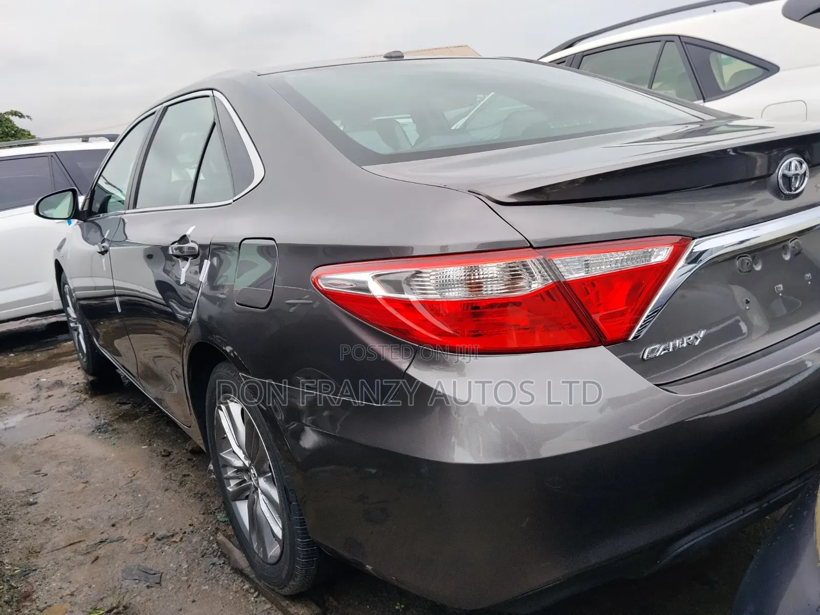 Toyota Camry 2016 Gray