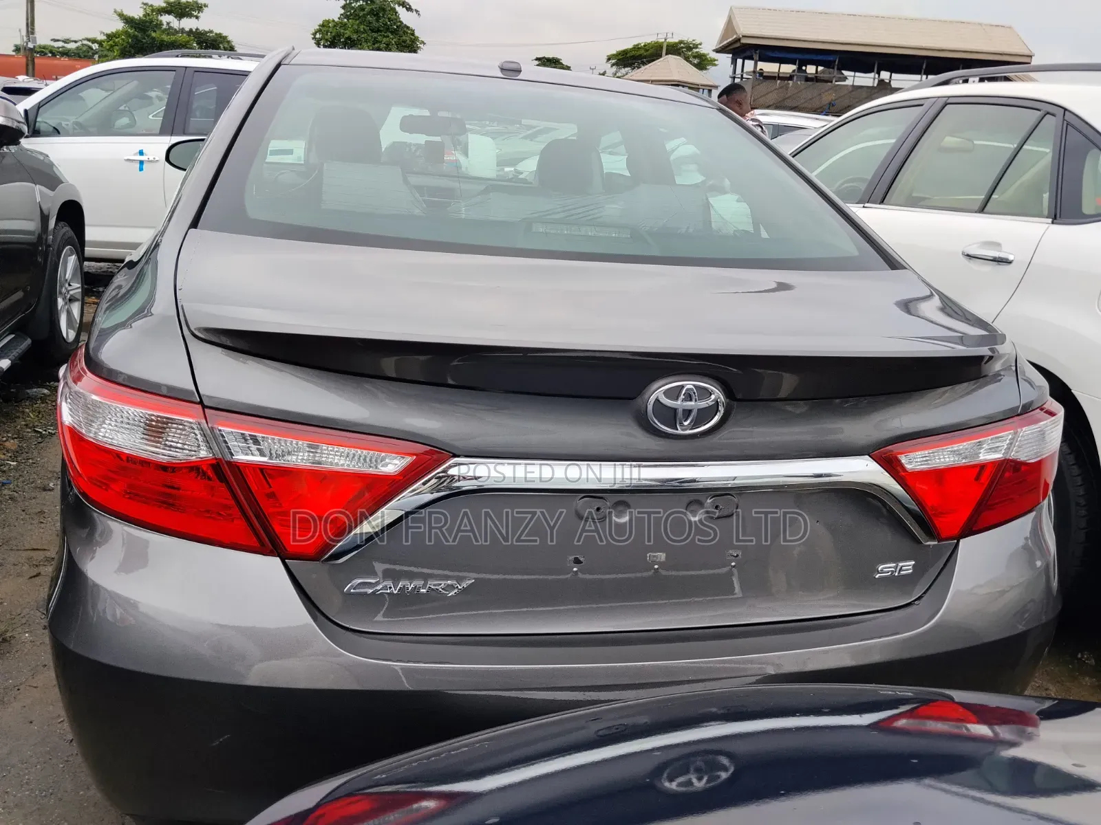 Toyota Camry 2016 Gray
