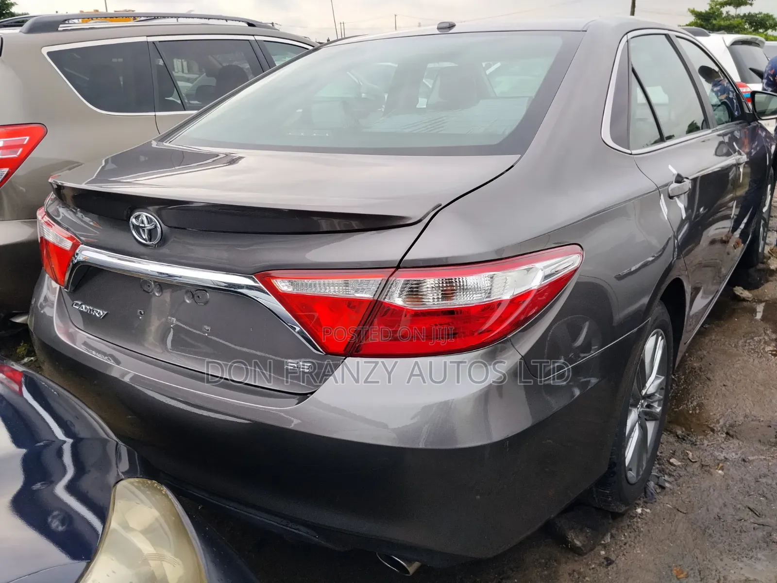 Toyota Camry 2016 Gray