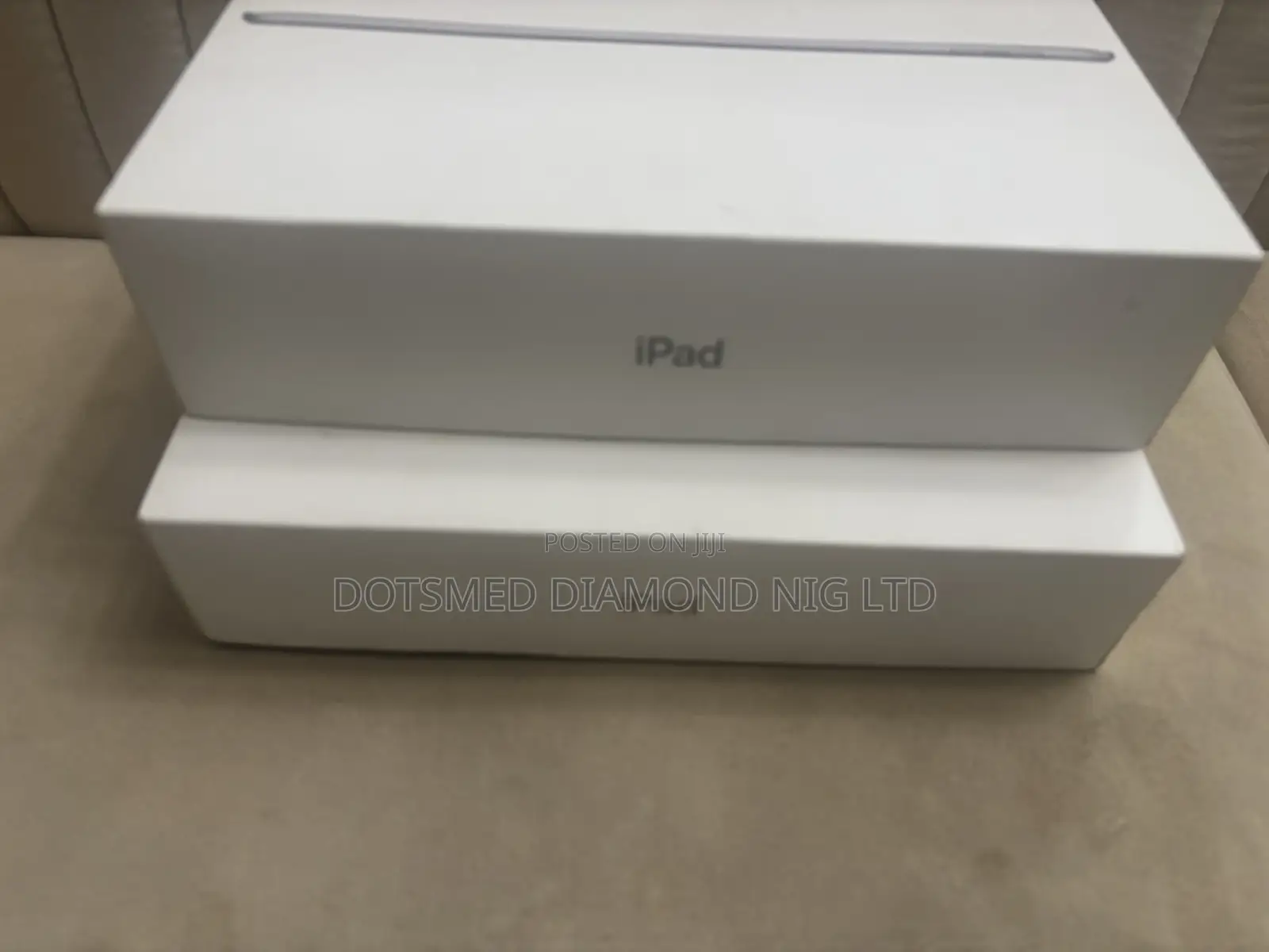 Apple iPad 9.7 32 GB Gray