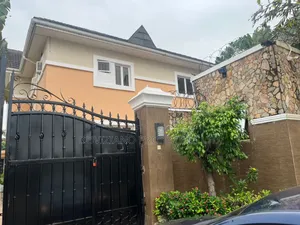 5bdrm Duplex in Banana Island for rent