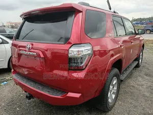 Toyota 4-Runner 2023 Red