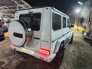 Mercedes-Benz G-Class 2009 White