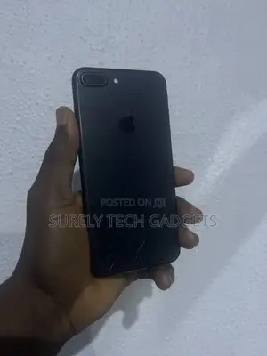 New Apple iPhone 7 Plus 32 GB Black