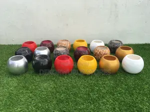 Small Sphere Table Vase