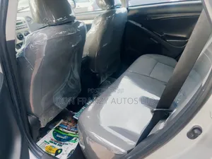 Toyota Matrix 2012 Silver